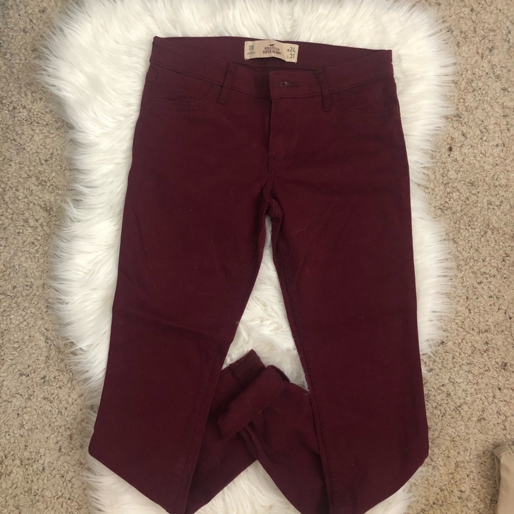HOLLISTER MAROON PANTS